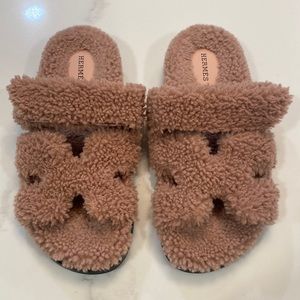 Hermes Chypre shearling blush 39.5